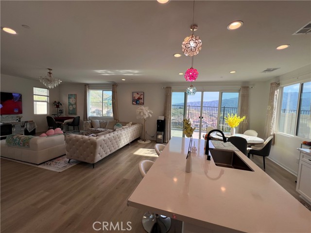 Detail Gallery Image 8 of 41 For 23816 Phoebe Dr, Corona,  CA 92883 - 5 Beds | 3 Baths