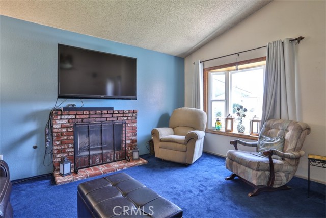 3012 Homer Circle, Jurupa Valley CA: https://media.crmls.org/medias/563391ba-7edc-406d-b0e2-1a57ac36c24f.jpg