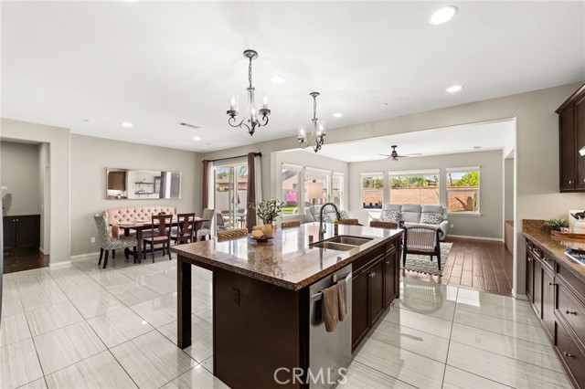 Detail Gallery Image 7 of 42 For 35069 Painted Rock, Winchester,  CA 92596 - 4 Beds | 3 Baths