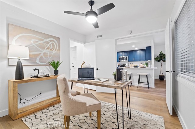 Detail Gallery Image 16 of 44 For 5617 Adobe Falls #C,  San Diego,  CA 92120 - 3 Beds | 2 Baths