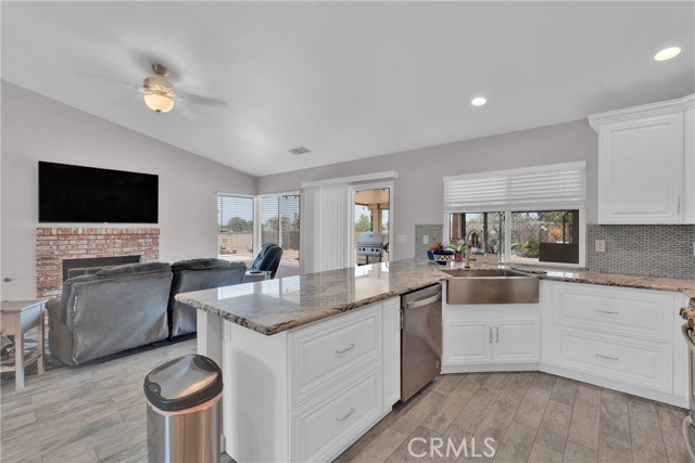 Detail Gallery Image 23 of 61 For 11347 Topaz Rd, Victorville,  CA 92392 - 4 Beds | 2 Baths