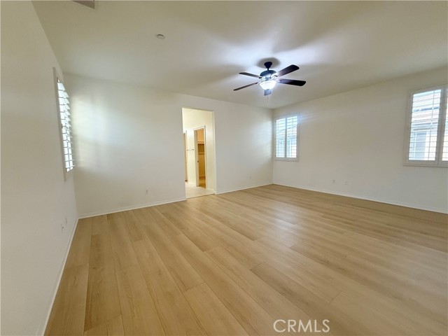 28309 Camino Del Arte Drive, Valencia CA: https://media.crmls.org/medias/563563fd-e70e-4ecb-b134-8ed8b2639e4e.jpg