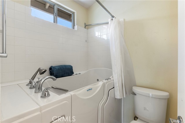 23998 Via Astuto, Murrieta CA: https://media.crmls.org/medias/56361742-472c-45f7-9a97-78632f02b104.jpg