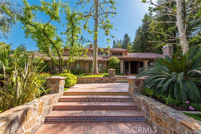 Photo of 24244 BRIDLE TRAIL Road, Hidden Hills, CA 91302