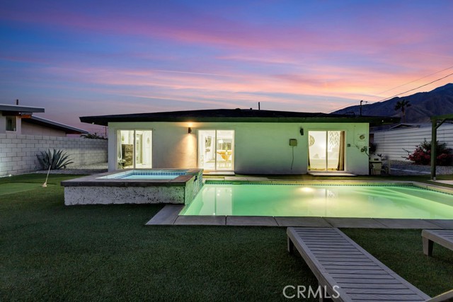 414 W Avenida Cerca, Palm Springs, CA 92262