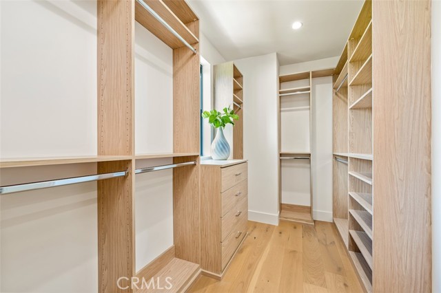 Detail Gallery Image 35 of 53 For 12415 Kling St, Studio City,  CA 91604 - 5 Beds | 6/1 Baths