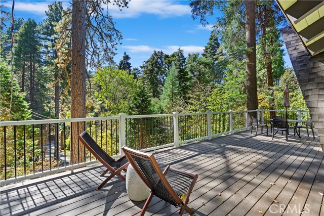 Detail Gallery Image 3 of 12 For 859 Kuffel Canyon Rd, Lake Arrowhead,  CA 92385 - 2 Beds | 1 Baths