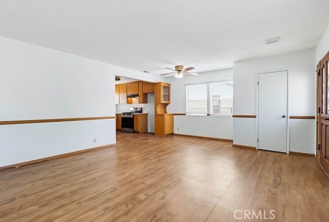 Image 32 of 75 For 5812 Graywood