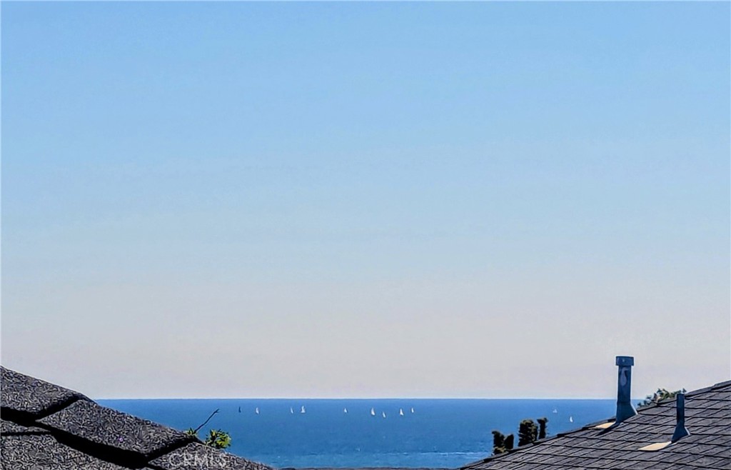 https://media.crmls.org/medias/5638205b-a4a2-45b6-9643-26d58b02be7f.jpg?preset=X-Large