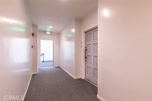 Detail Gallery Image 5 of 31 For 530 S Barrington #305,  Los Angeles,  CA 90049 - 2 Beds | 2 Baths