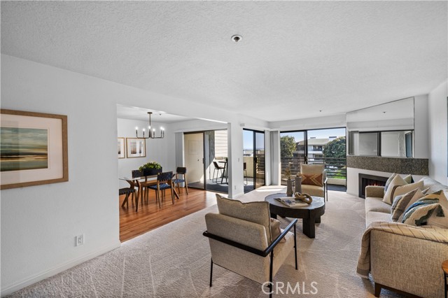 Detail Gallery Image 5 of 34 For 240 Nice Ln #208,  Newport Beach,  CA 92663 - 2 Beds | 2 Baths