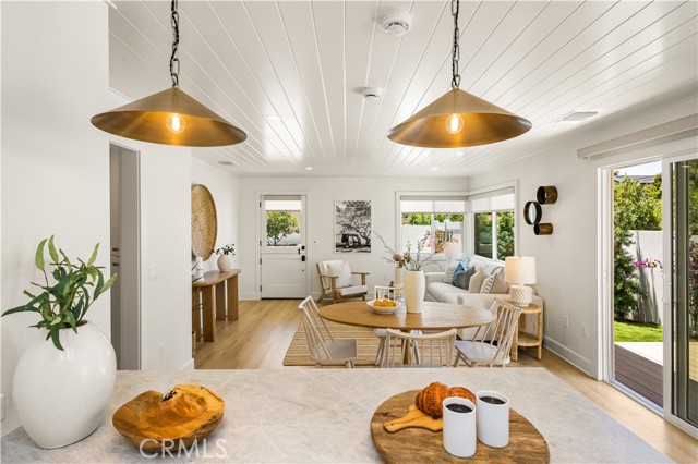 2134 Orange Avenue, Costa Mesa CA: https://media.crmls.org/medias/5638854f-3fb0-4072-b776-eebf9abdb66c.jpg
