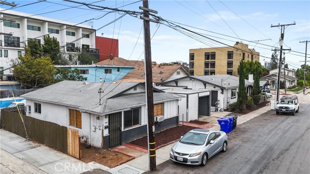 4095 Albatross Street, San Diego CA: https://media.crmls.org/medias/563949d9-3389-4950-bf1a-a2ce116187c5.jpg