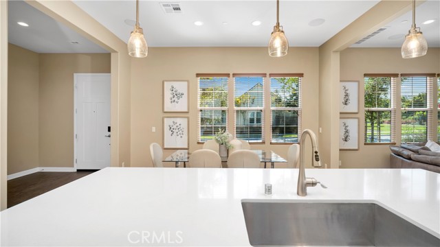 126 Luneta Lane, Rancho Mission Viejo CA: https://media.crmls.org/medias/56394bed-2d8c-4947-8cd4-ae9d6fec8b9f.jpg