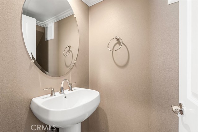 Detail Gallery Image 17 of 38 For 17 Clover, Lake Forest,  CA 92630 - 3 Beds | 2/1 Baths