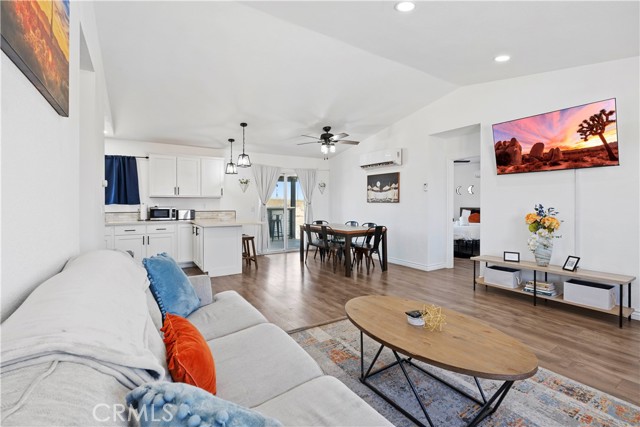 Detail Gallery Image 7 of 21 For 670 Ducor Ave, Landers,  CA 92285 - 4 Beds | 2 Baths