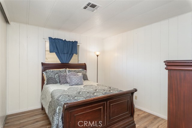 12700 2nd Street, Yucaipa CA: https://media.crmls.org/medias/563a6761-48c3-4e3f-9c15-83abc350f251.jpg