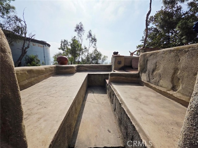 1403 Avon Park, Los Angeles CA: https://media.crmls.org/medias/563a6d16-fb26-400d-b3fa-e3ac5c033104.jpg