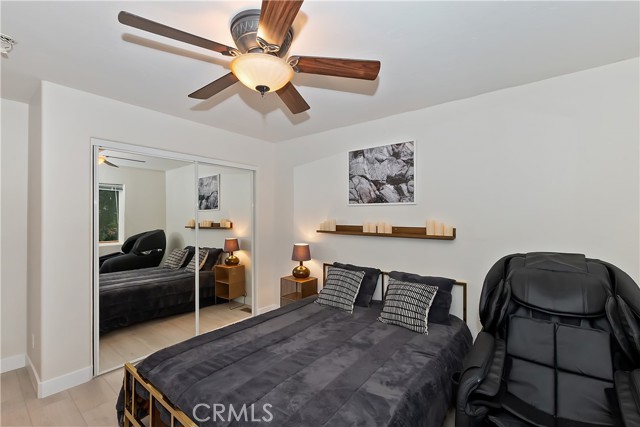 24586 Horst Drive, Crestline CA: https://media.crmls.org/medias/563b7858-7ba7-44d8-95fd-6bcb9f131658.jpg