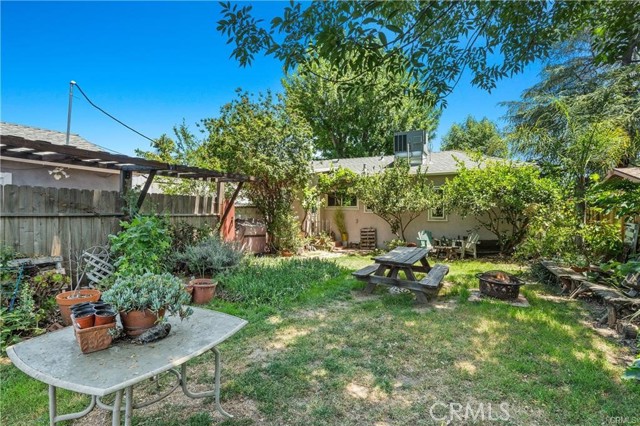 5919 - 5921 Cantaloupe Avenue, Valley Glen CA: https://media.crmls.org/medias/563ba1c4-0294-48e1-ad62-ee7108824302.jpg