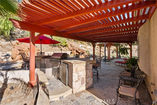 Detail Gallery Image 53 of 61 For 15355 Michael Crest Dr, Canyon Country,  CA 91387 - 5 Beds | 3/1 Baths