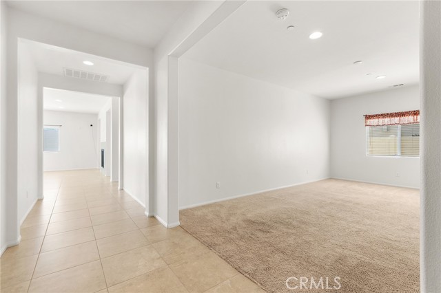 Detail Gallery Image 4 of 32 For 34852 Silversprings, Murrieta,  CA 92563 - 4 Beds | 3/1 Baths