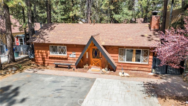 42660 La Placida, Big Bear Lake CA: https://media.crmls.org/medias/563d52e9-843f-4593-9005-ec2178405e73.jpg