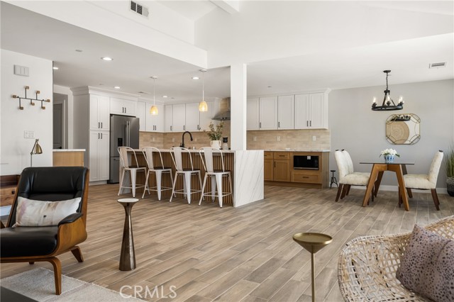 235 Via Ballena, San Clemente CA: https://media.crmls.org/medias/563d573c-ada4-49e0-b90b-801c924e3ce3.jpg