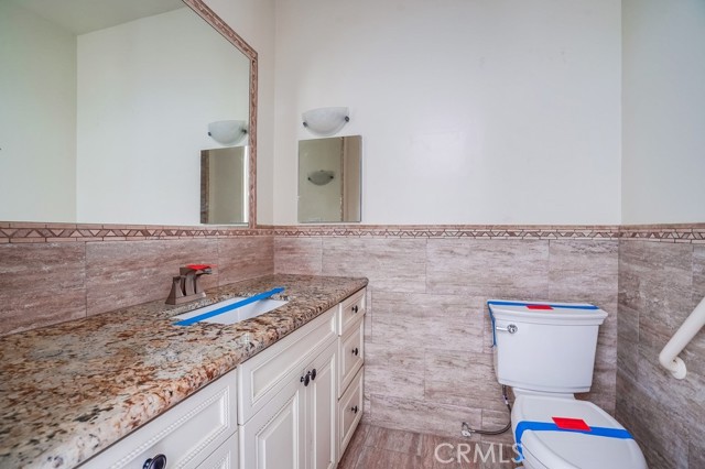 Detail Gallery Image 19 of 24 For 4949 Genesta Ave #407,  Encino,  CA 91316 - 2 Beds | 2 Baths