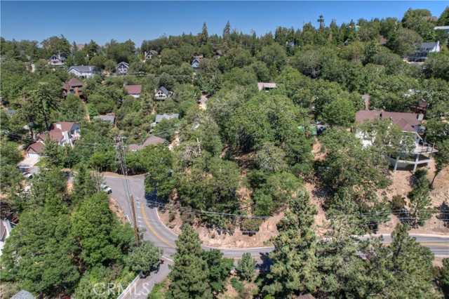 Detail Gallery Image 15 of 18 For 27588 Matterhorn Dr, Lake Arrowhead,  CA 92352 - – Beds | – Baths