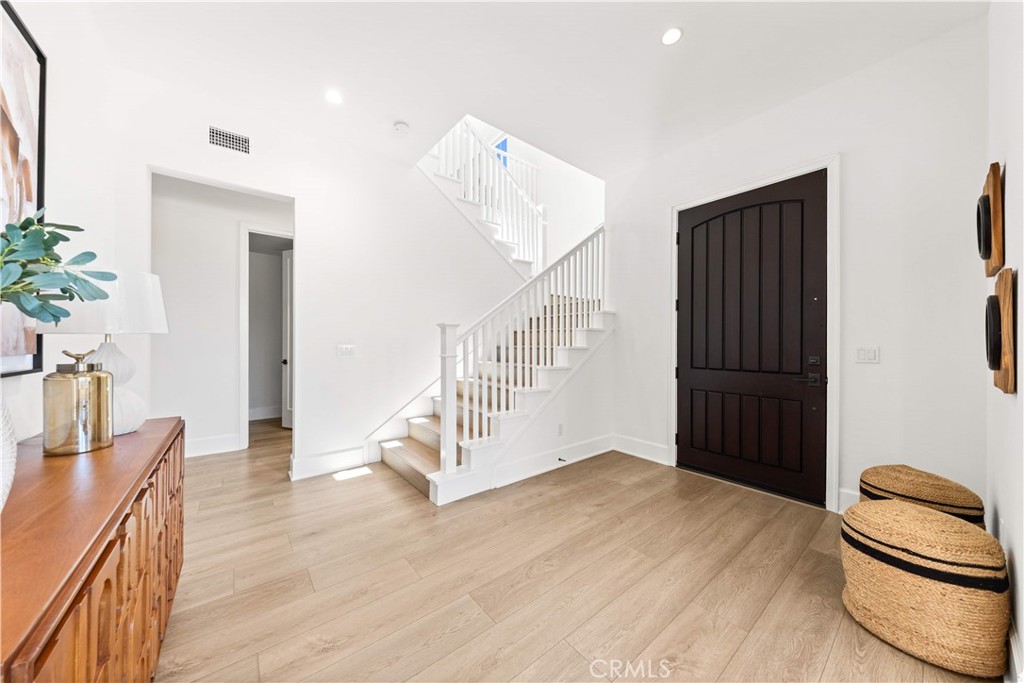 MLS #OC26152221 image #8