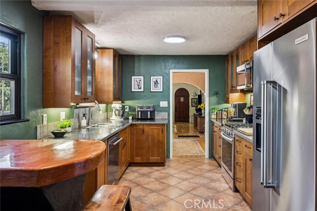 Detail Gallery Image 13 of 55 For 1849 Vine Street, Paso Robles,  CA 93446 - 6 Beds | 3/1 Baths