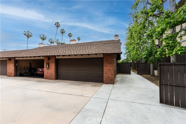 506 W Sierra Madre Boulevard, Sierra Madre CA: https://media.crmls.org/medias/564129d3-3c2d-433a-9dfa-3cfeb8b4e4bf.jpg