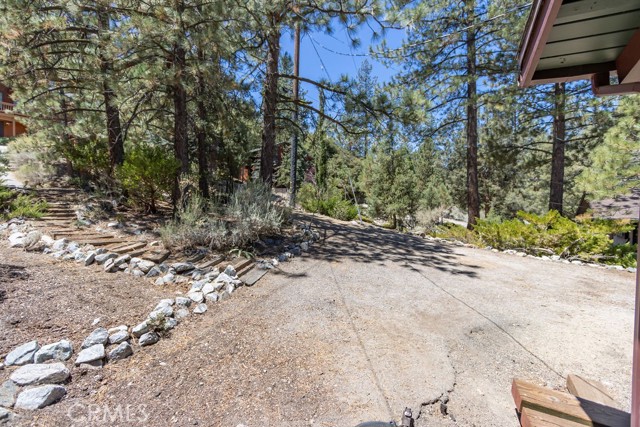 15529 San Moritz Drive, Pine Mountain Club CA: https://media.crmls.org/medias/5641b2b2-2138-4369-b08a-48a3727a97a0.jpg