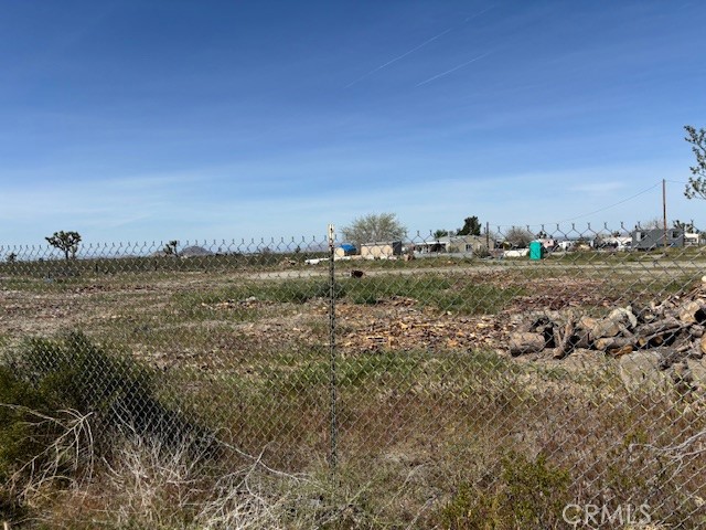 Detail Gallery Image 11 of 11 For 1290 Highway 18, Pinon Hills,  CA 92372 - – Beds | – Baths