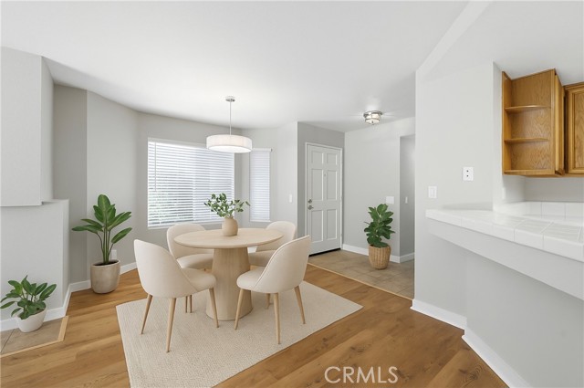 6050 Via Montanez, Camarillo CA: https://media.crmls.org/medias/5641f38a-eb4c-4b75-9f6c-22ac6b64a01a.jpg