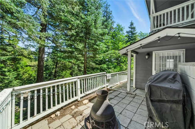 Detail Gallery Image 13 of 19 For 576 Rose Ln, Twin Peaks,  CA 92391 - 3 Beds | 3 Baths