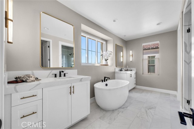 218 Collino, Irvine CA: https://media.crmls.org/medias/56429743-0838-4566-8e52-20a931912429.jpg