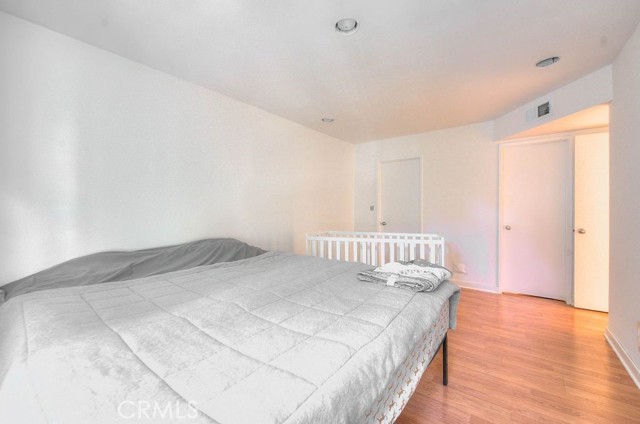 5700 Etiwanda, 212 photo 14