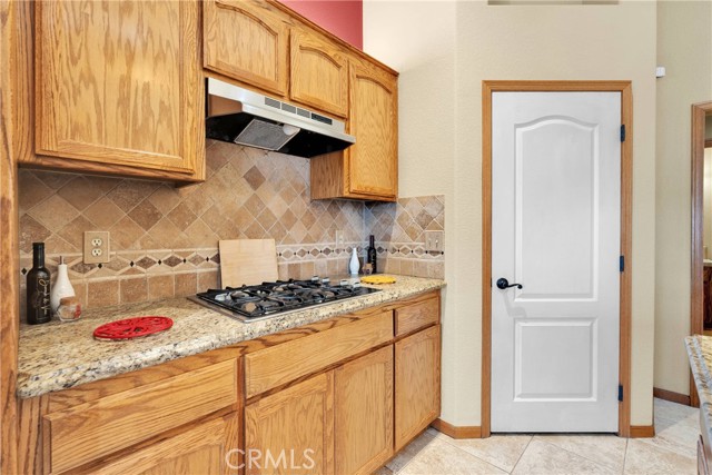 Detail Gallery Image 19 of 69 For 19501 Kinai Rd, Apple Valley,  CA 92307 - 4 Beds | 2/1 Baths