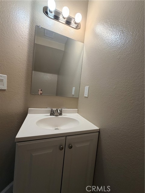 Detail Gallery Image 10 of 17 For 1677 W Wilson St, Rialto,  CA 92376 - 2 Beds | 1/1 Baths