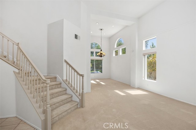 Detail Gallery Image 11 of 39 For 32147 Corte Florecita, Temecula,  CA 92592 - 5 Beds | 3 Baths