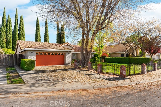 318 Meadowood Drive, Orland CA: https://media.crmls.org/medias/564432fb-7818-44fa-8f2c-af59038b1f7b.jpg
