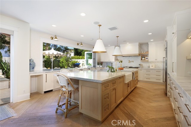 Detail Gallery Image 7 of 28 For 1949 Port Seabourne, Newport Beach,  CA 92660 - 5 Beds | 4 Baths