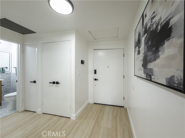 Detail Gallery Image 5 of 64 For 1944 Glendon #209,  Los Angeles,  CA 90025 - 2 Beds | 2/1 Baths
