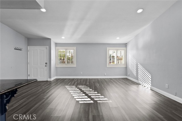 Detail Gallery Image 8 of 33 For 22923 Leadwell, West Hills,  CA 91307 - 3 Beds | 2 Baths