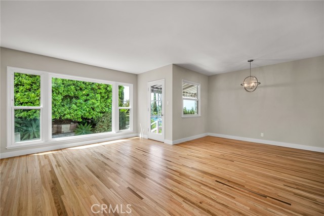 Image 3 of 25 For 2607 Nearcliff Street