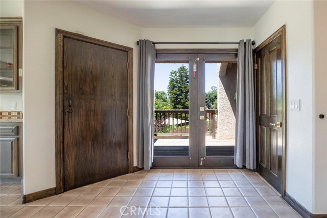 3225 Yardley Place, Simi Valley CA: https://media.crmls.org/medias/564516b4-756d-4345-a34a-6034ca1800b4.jpg