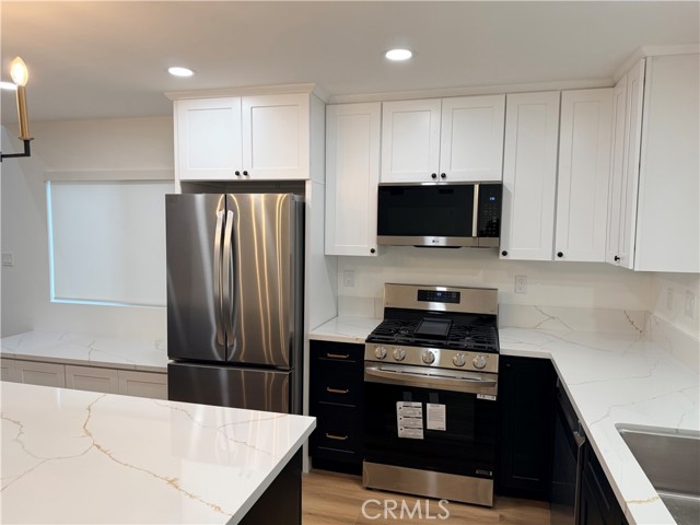 Detail Gallery Image 17 of 25 For 2534 Alona, Santa Ana,  CA 92706 - 5 Beds | 4 Baths