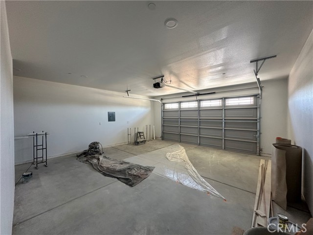 Detail Gallery Image 10 of 34 For 12595 Central Rd, Apple Valley,  CA 92307 - 4 Beds | 3 Baths